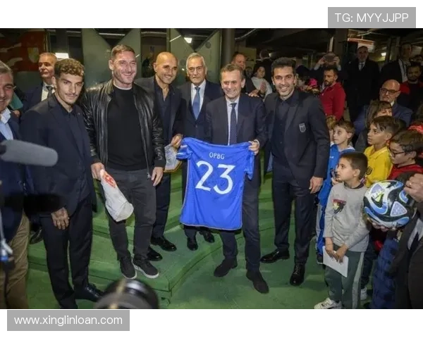 托蒂与斯帕莱蒂再度携手拍广告显示两人关系逐渐回暖